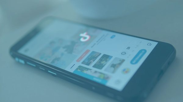 Téléchargez des vidéos TikTok sans logo : le guide essentiel